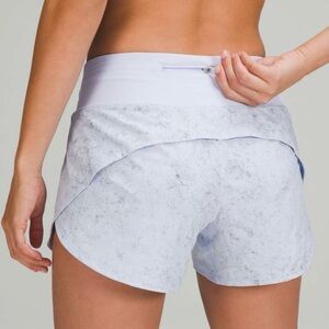 Lululemon Speed Up Mid-Rise Short 4” Lined Size 6 Pastel Blue